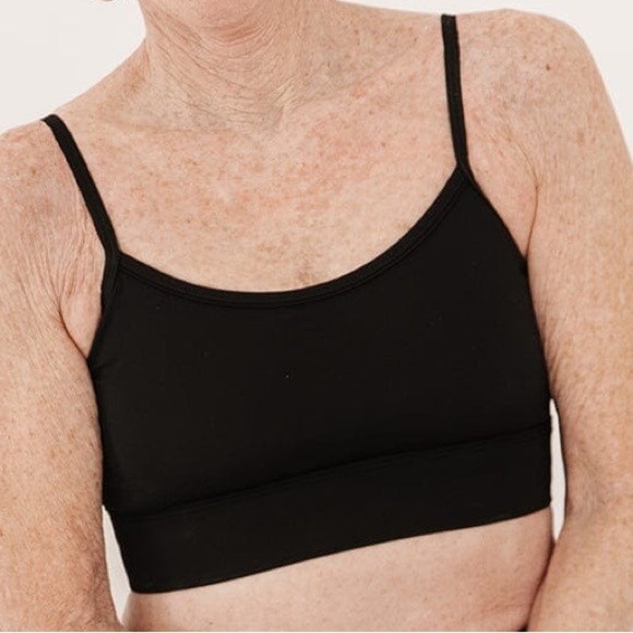 Lime Ricki Black Sports Bra with Adjustable Straps - Picture 2 of 12